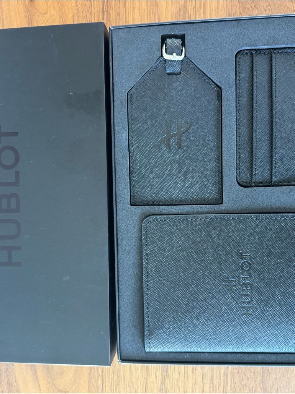 Hublot Black Leather Card Wallet and Luggage Tag Set incl passport book